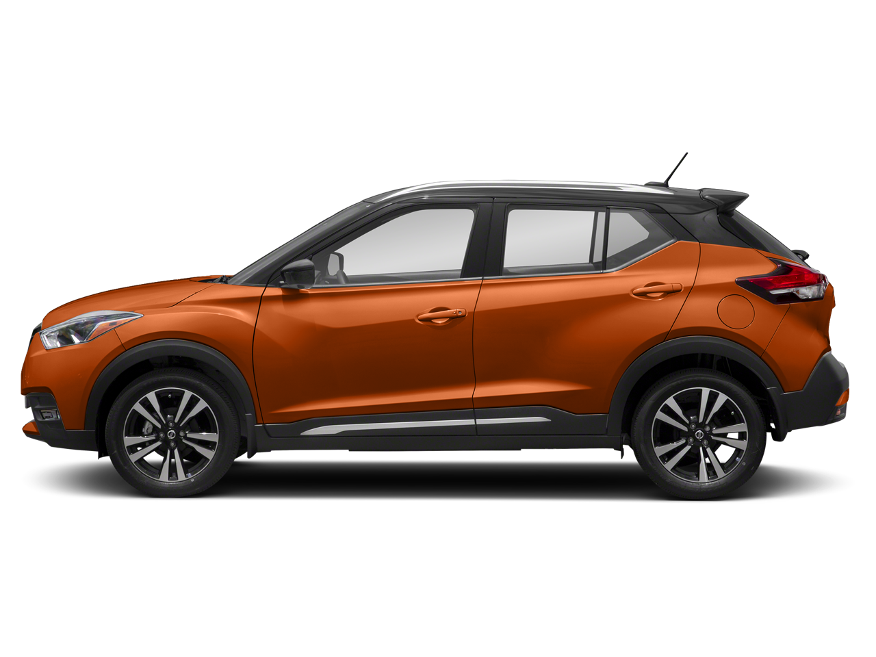 2019 Nissan Kicks SR photo 2