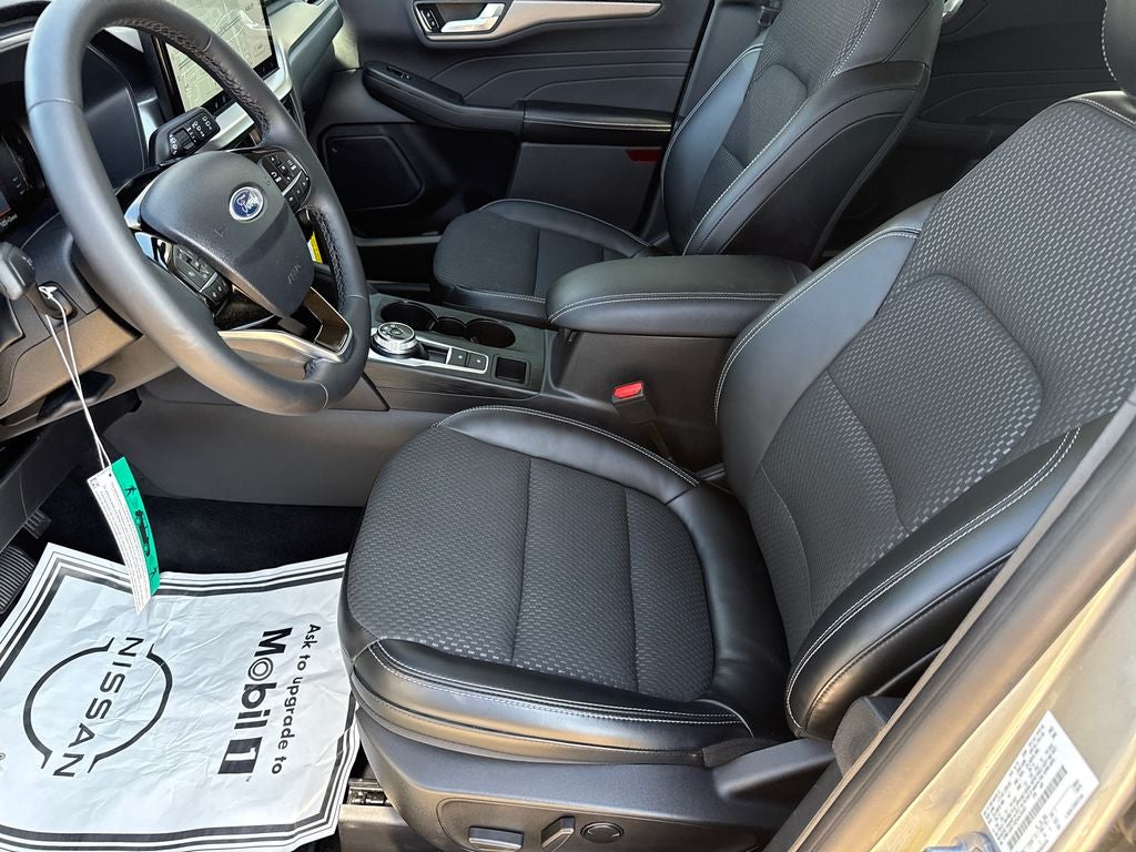 2023 Ford Escape Plug-In Hybrid Base