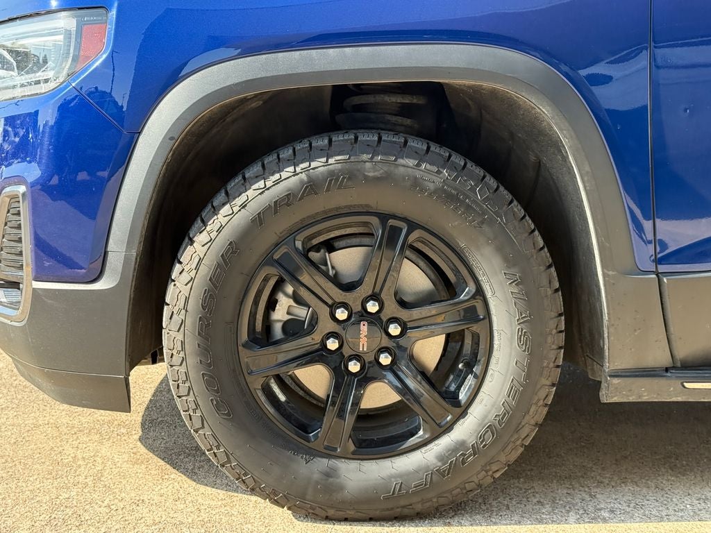 2023 GMC Acadia AT4