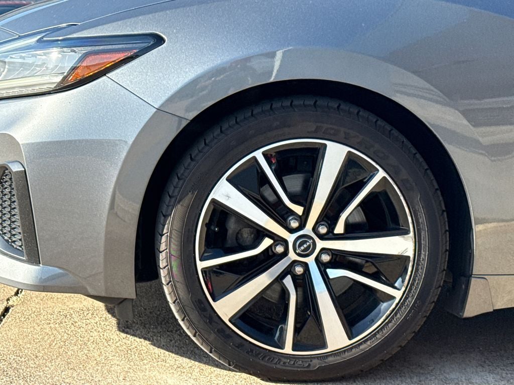 2023 Nissan Maxima Base