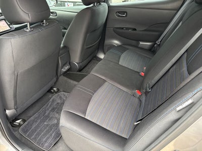 2022 Nissan Leaf SV