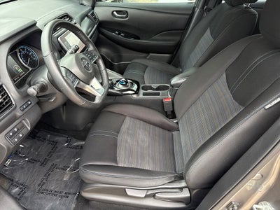 2022 Nissan Leaf SV