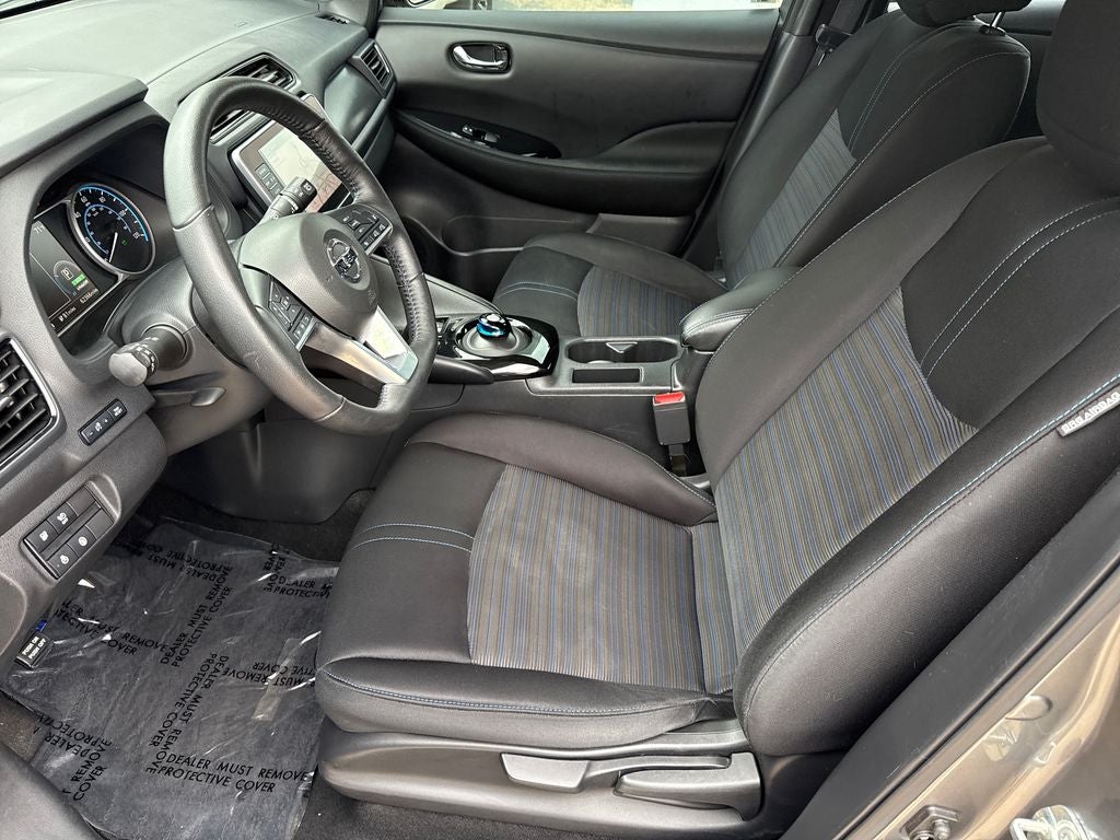 2022 Nissan Leaf SV