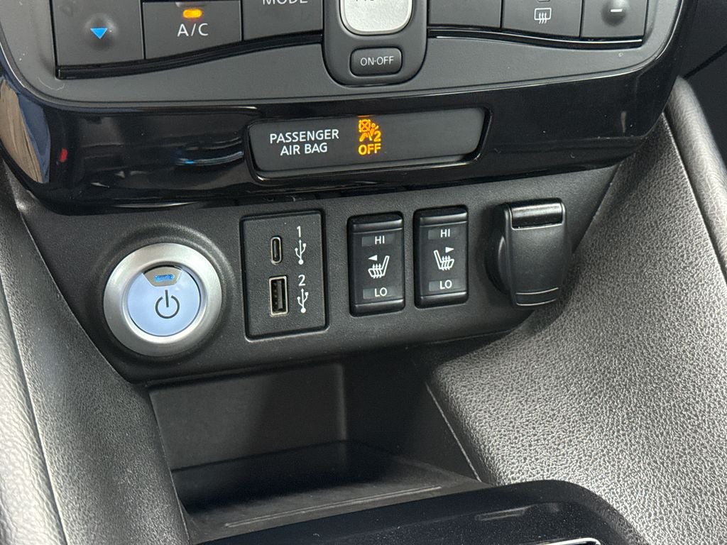 2022 Nissan Leaf SV