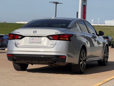 2022 Nissan Altima 2.5 SR