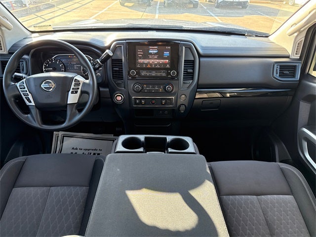 2022 Nissan Titan SV