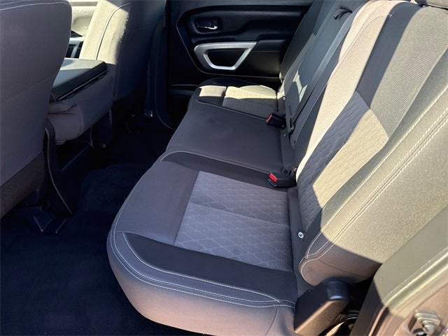 2022 Nissan Titan SV