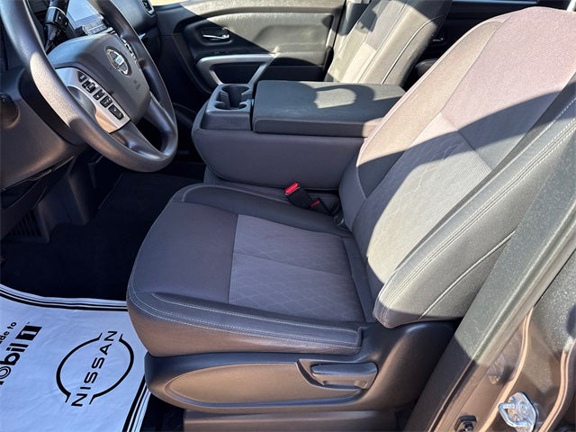 2022 Nissan Titan SV