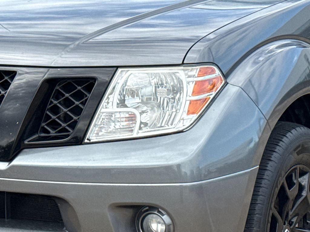 2021 Nissan Frontier SV