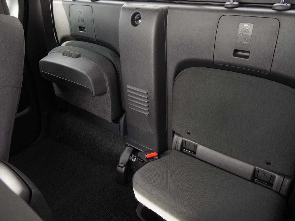 2027 Nissan Frontier S