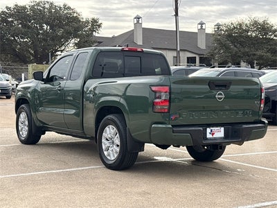 2022 Nissan Frontier SV