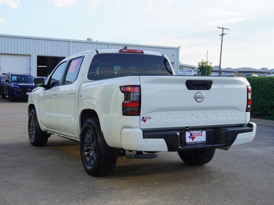 2025 Nissan Frontier SV
