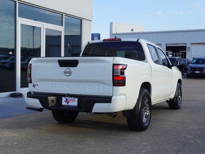 2025 Nissan Frontier SV
