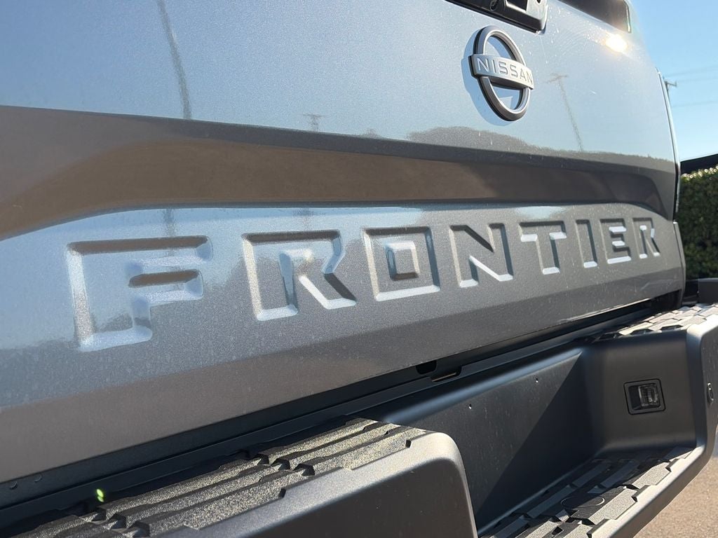 2027 Nissan Frontier SV