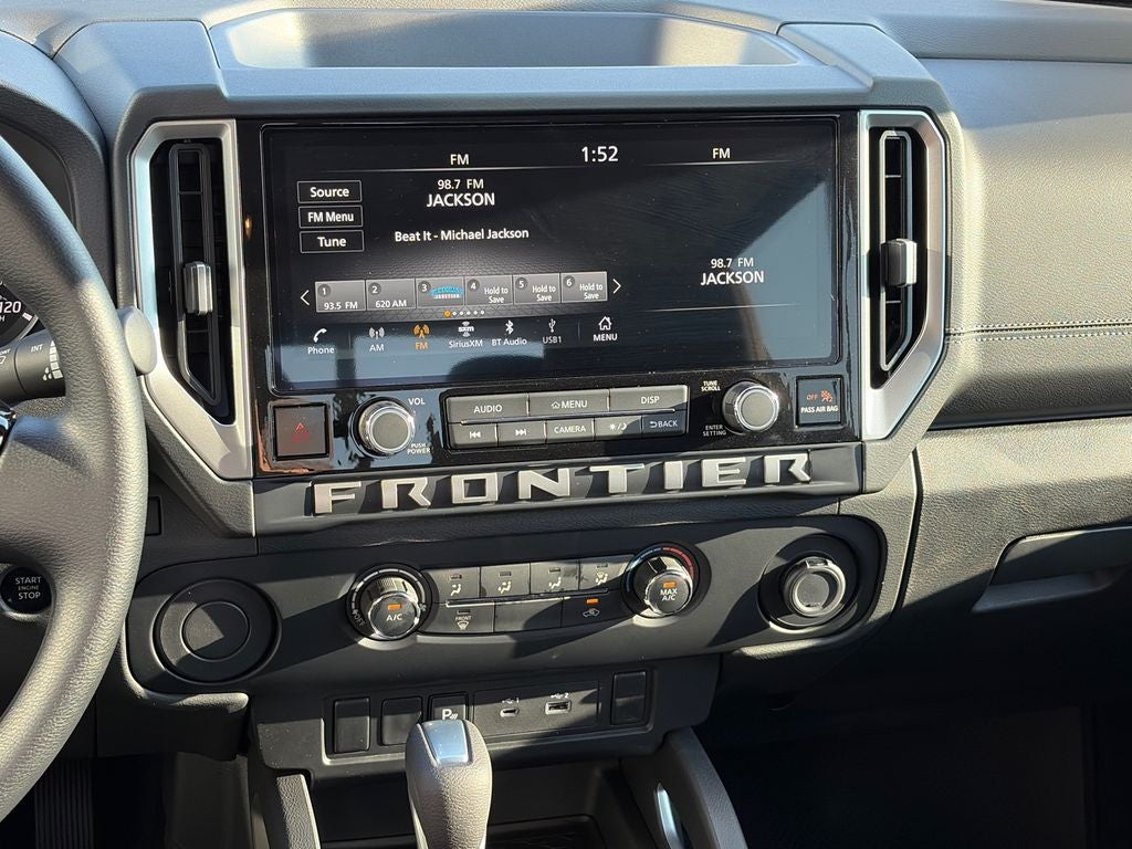 2027 Nissan Frontier SV