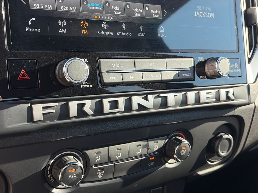 2027 Nissan Frontier SV