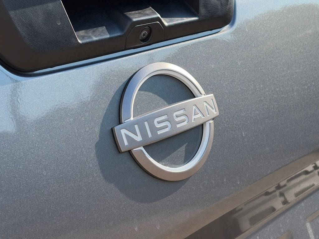 2027 Nissan Frontier SV