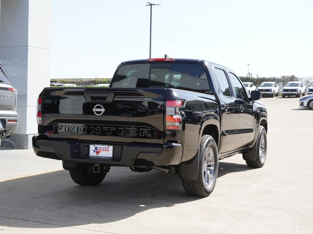 2027 Nissan Frontier SV