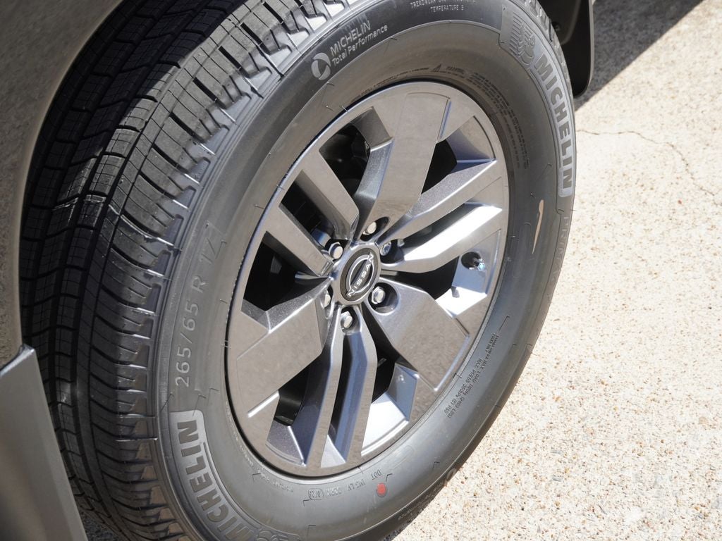 2027 Nissan Frontier SV
