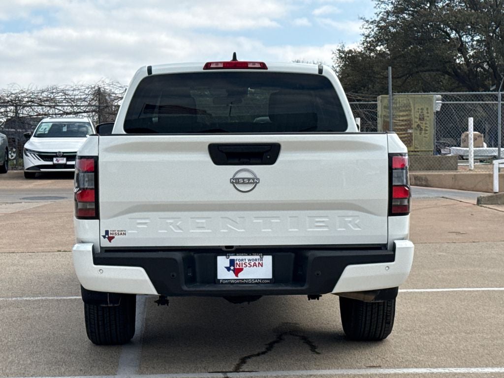 2025 Nissan Frontier SV