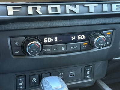 2025 Nissan Frontier SV