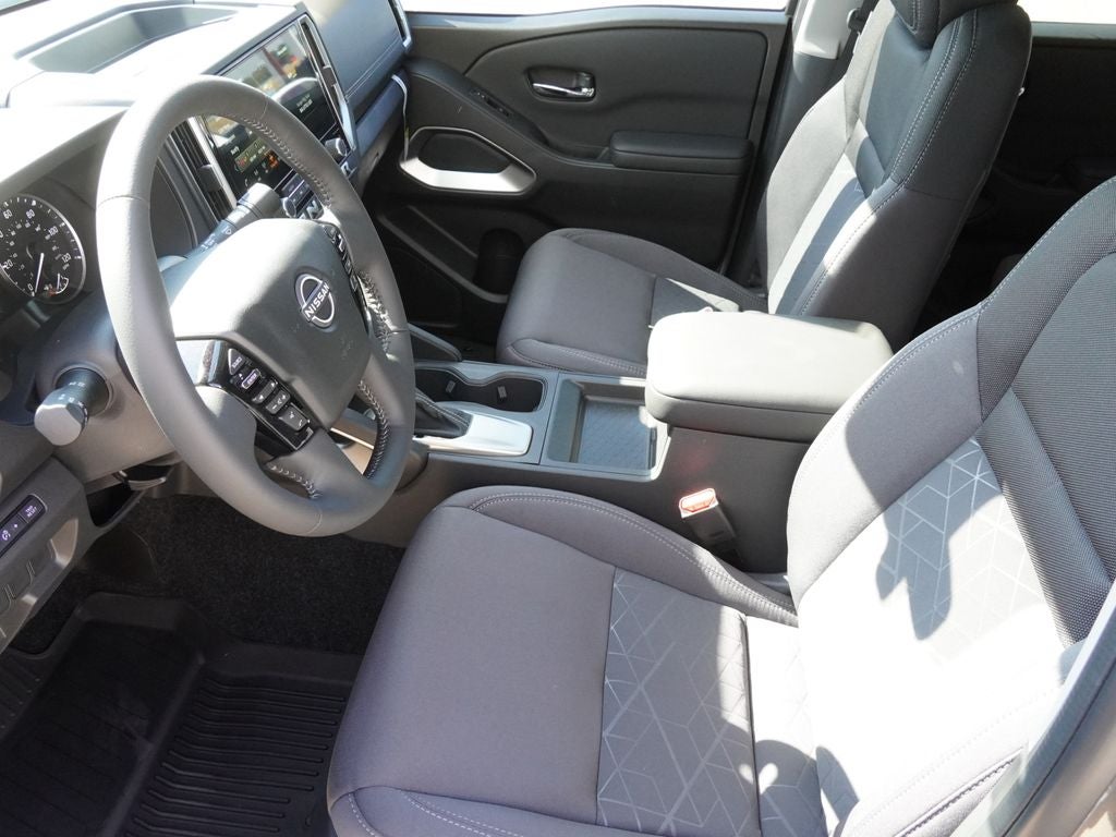 2027 Nissan Frontier SV