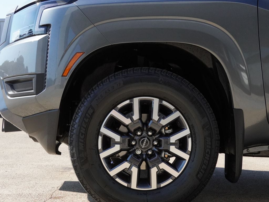 2027 Nissan Frontier SV
