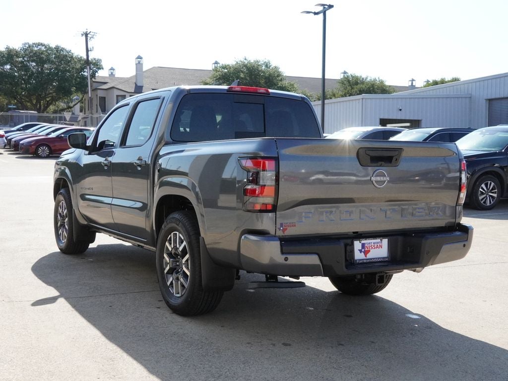 2027 Nissan Frontier SV