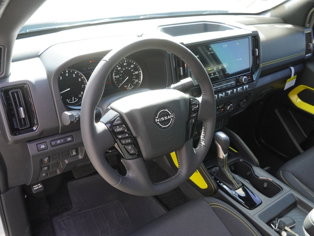 2027 Nissan Frontier SV