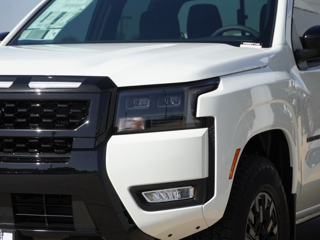 2027 Nissan Frontier SV