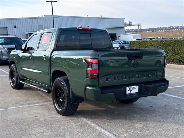 2023 Nissan Frontier SV