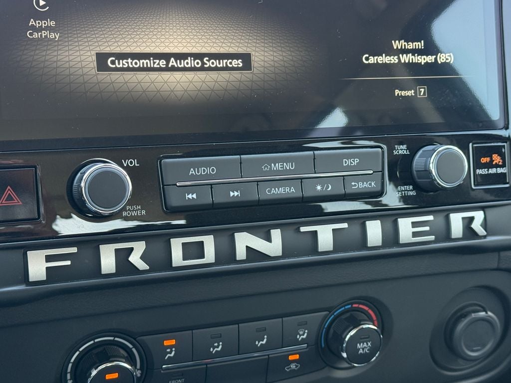 2025 Nissan Frontier SV