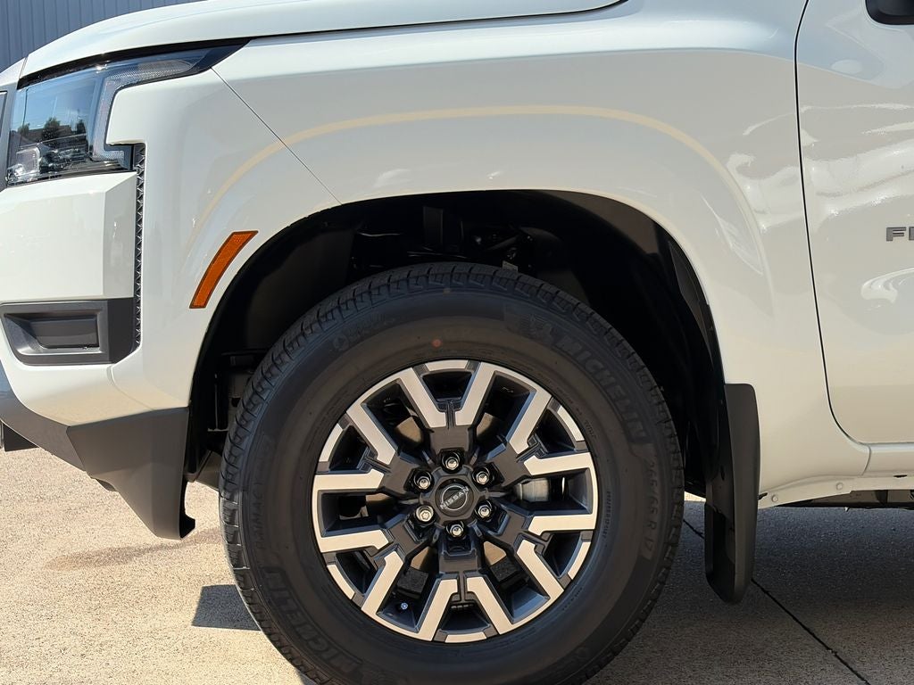 2027 Nissan Frontier SV