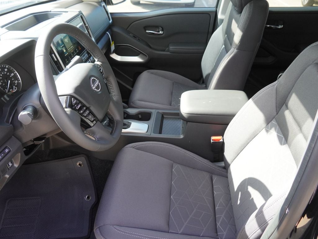 2027 Nissan Frontier SV