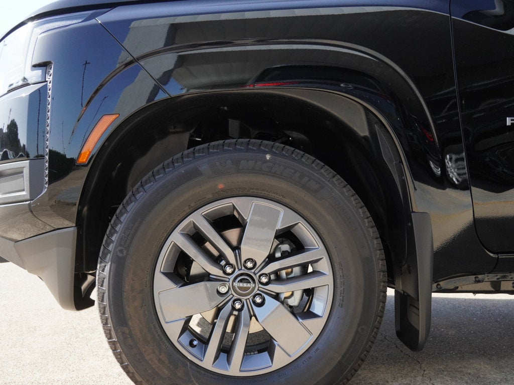2027 Nissan Frontier SV