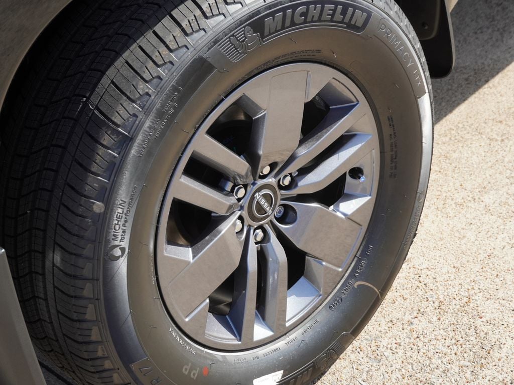 2027 Nissan Frontier SV