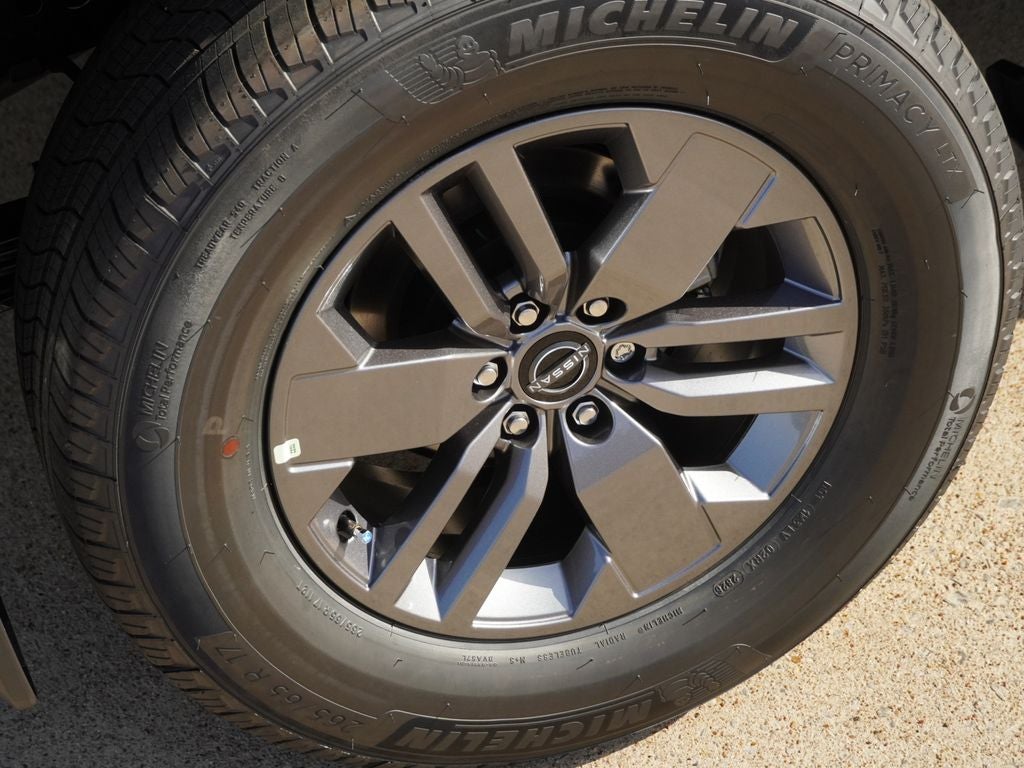 2027 Nissan Frontier SV