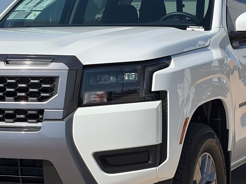 2027 Nissan Frontier SV