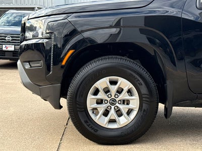 2024 Nissan Frontier SV