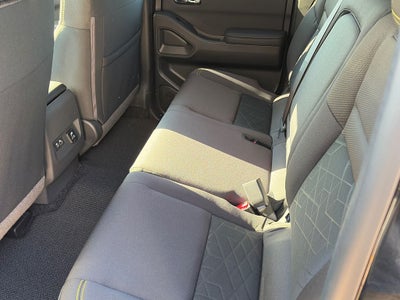 2027 Nissan Frontier SV