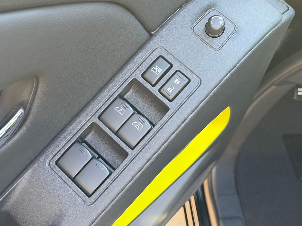 2027 Nissan Frontier SV