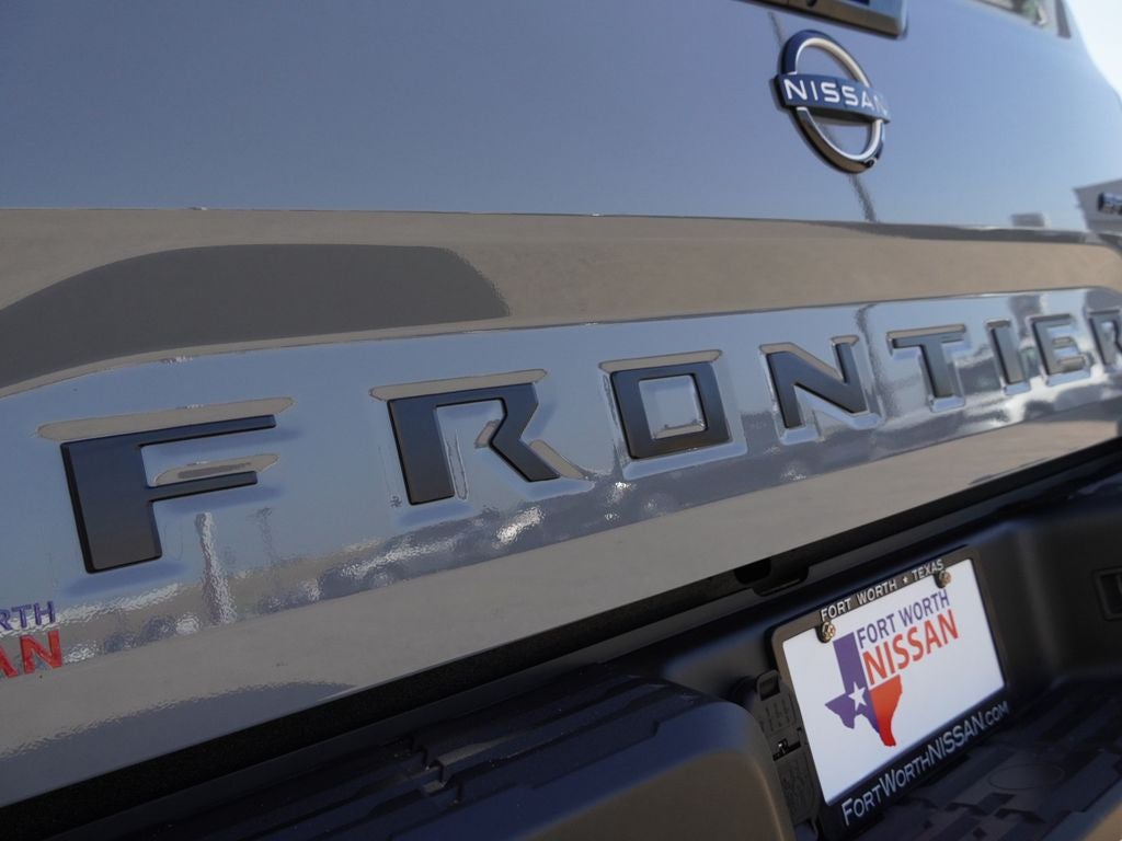 2027 Nissan Frontier SV