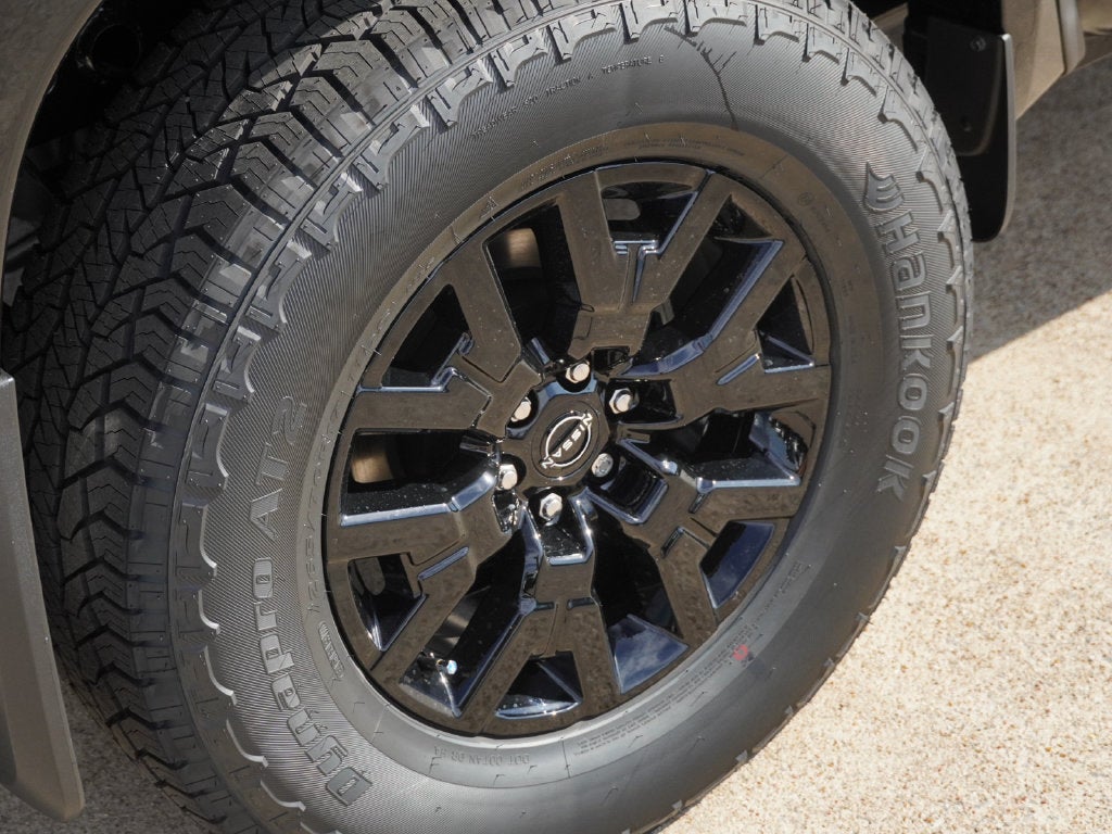 2027 Nissan Frontier SV