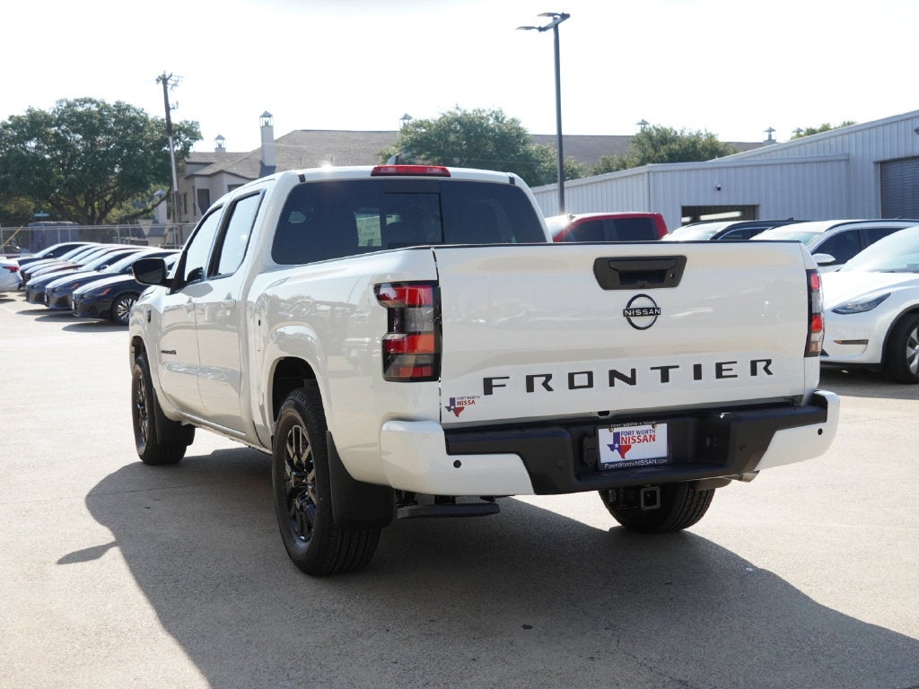 2027 Nissan Frontier SV