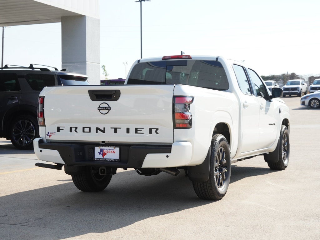 2027 Nissan Frontier SV