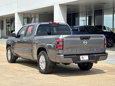 2024 Nissan Frontier SV