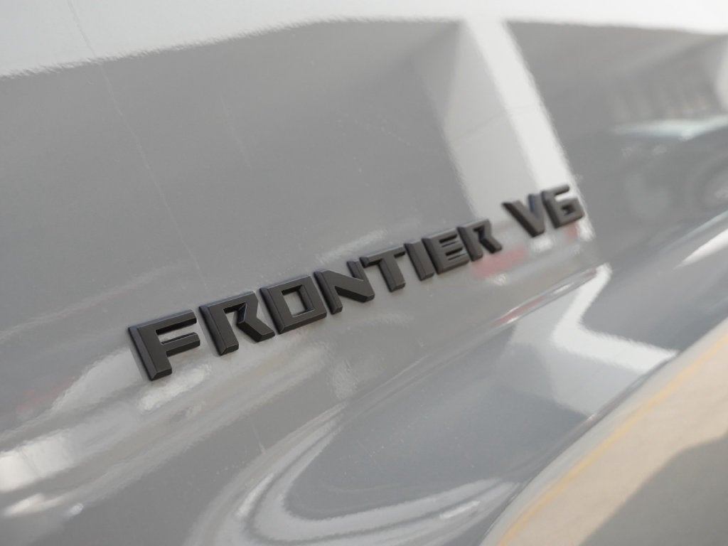 2027 Nissan Frontier SV