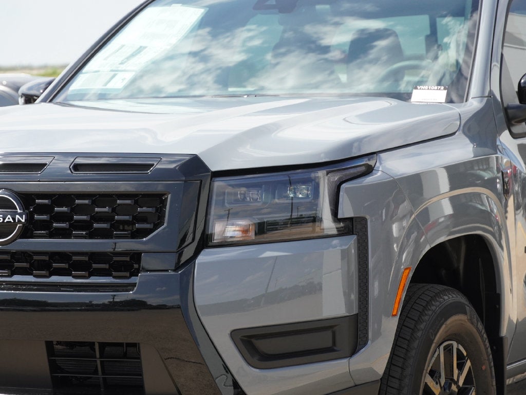 2027 Nissan Frontier SV