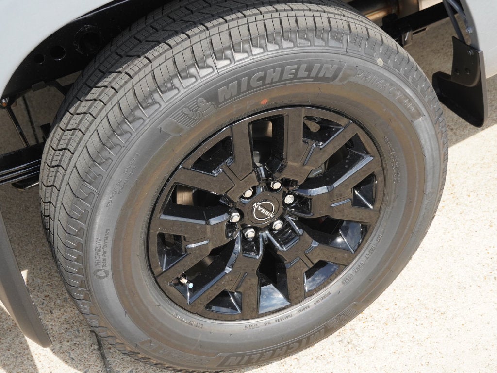 2027 Nissan Frontier SV
