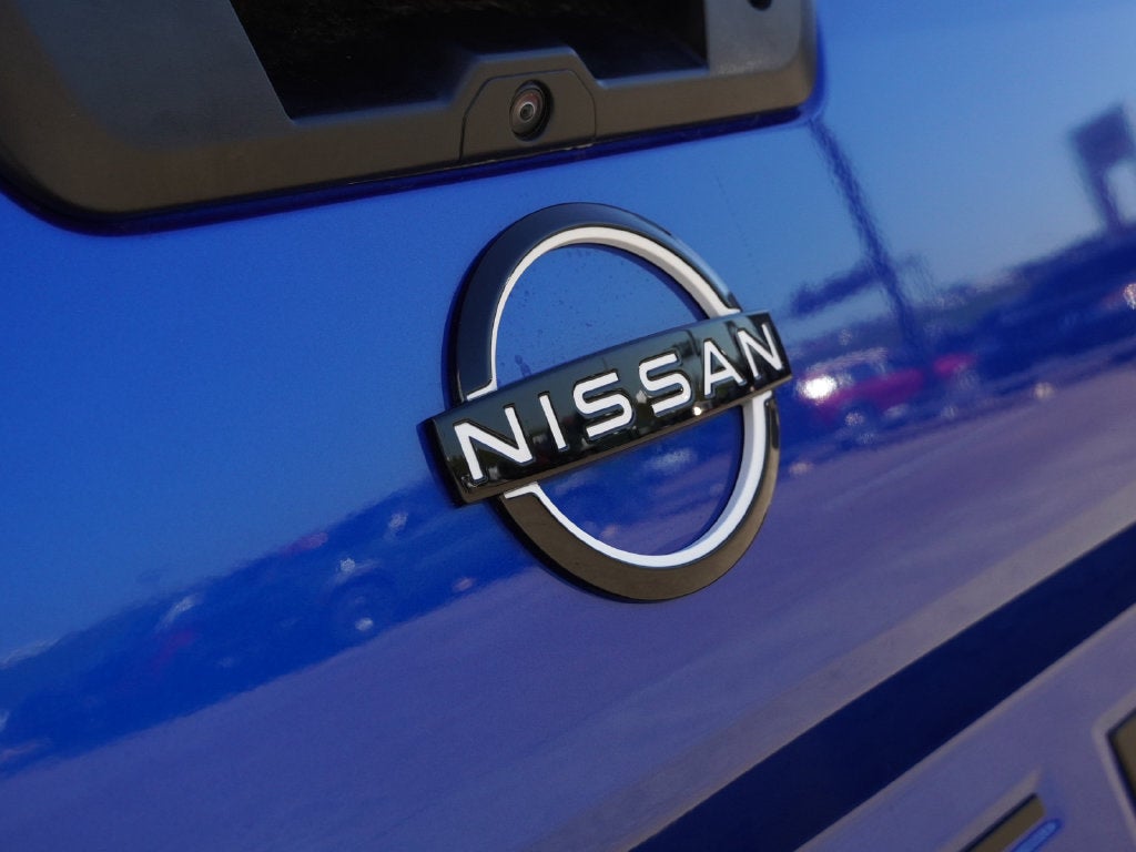 2027 Nissan Frontier SV